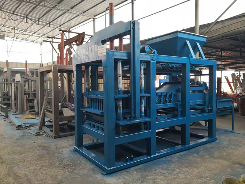 4-15免托板水泥制磚機